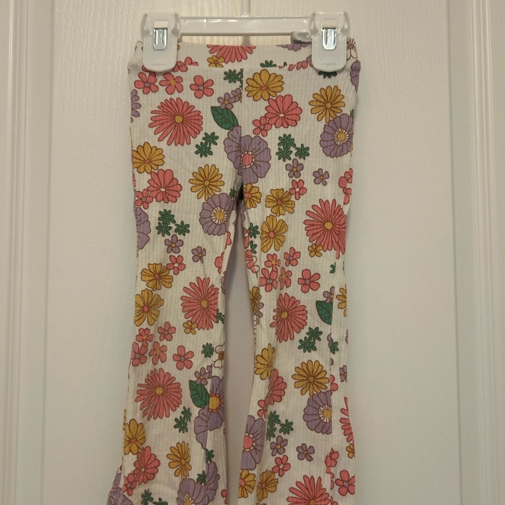 H&M Disney Minnie & Daisy Outfit Set - Picture 3 of 4